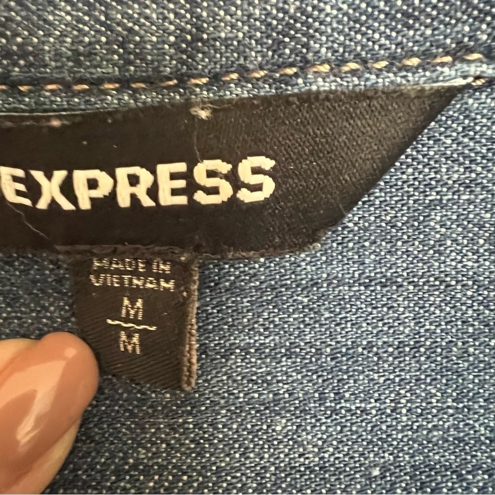 Express denim button down shirt dress size medium, short sleeved EUC - Picture 3 of 9